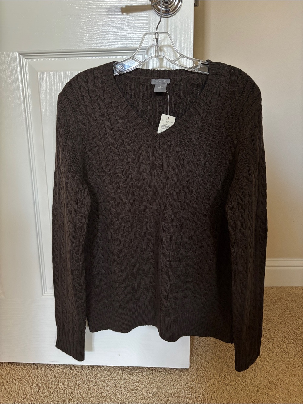 Ann Taylor Cable Knit V-Neck Sweater
Dark Brown - Picture 14 of 17